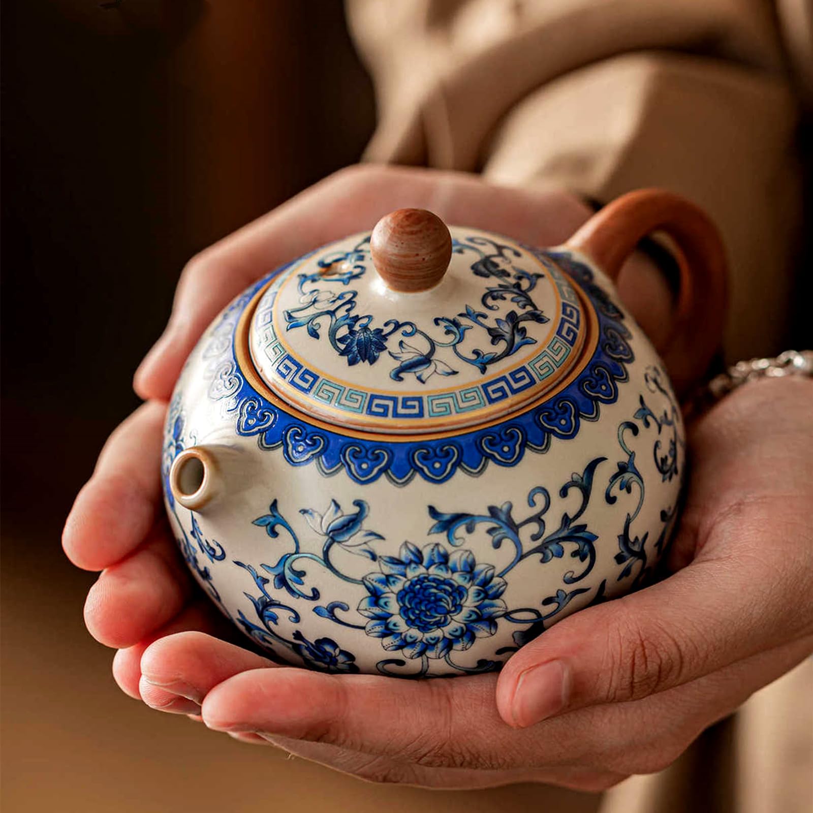 Classic Blue and White Porcelain Tea Set - Ice Crack Glaze Teapot with Two Cups
